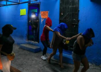 Rescatan a 27 mujeres víctimas de trata en un bar de Cancún