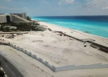 Ganan ambientalistas; no se podrá construir hotel Solaris en Playa Delfines de Cancún