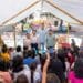 Llevan Estefanía Mercado y Eduardo Nájera amor a niñas y niños del Centro de Asistencia Temporal del DIF Playa del Carmen